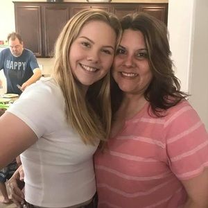 Meet your Posher, Cecelia